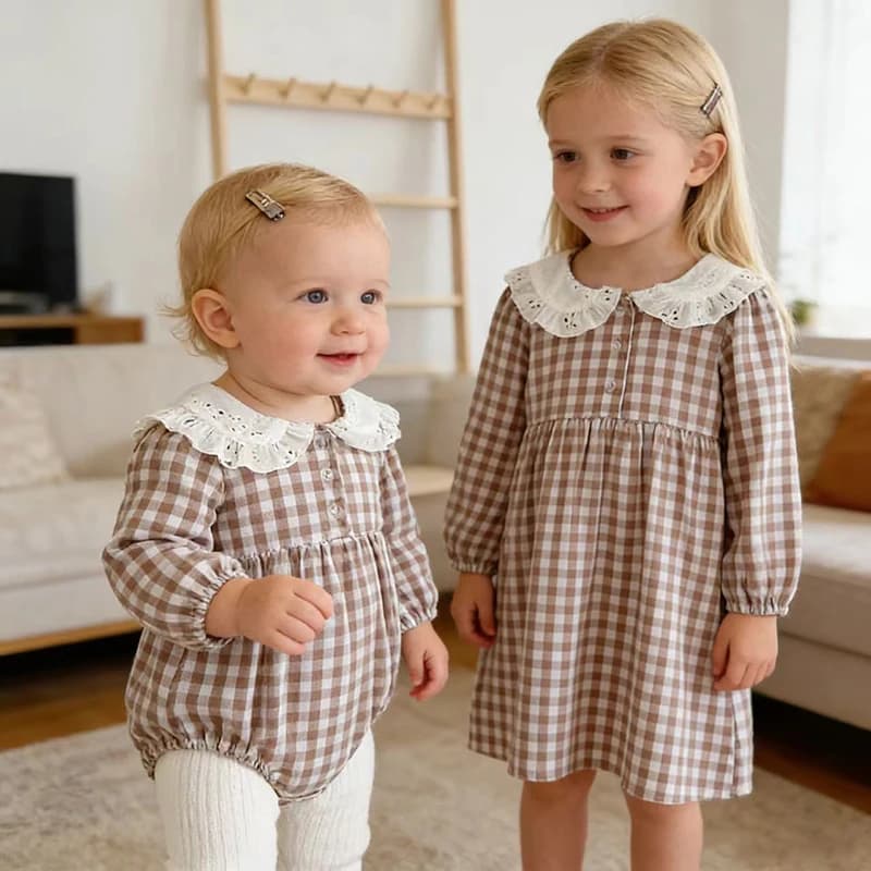 2026 New Spring Sisters Clothes 0-24M Korean Style Grid Baby Jumpsuit 2-6Y Toddler Long Sleeved Cotton Baby Girl Princess Dress
