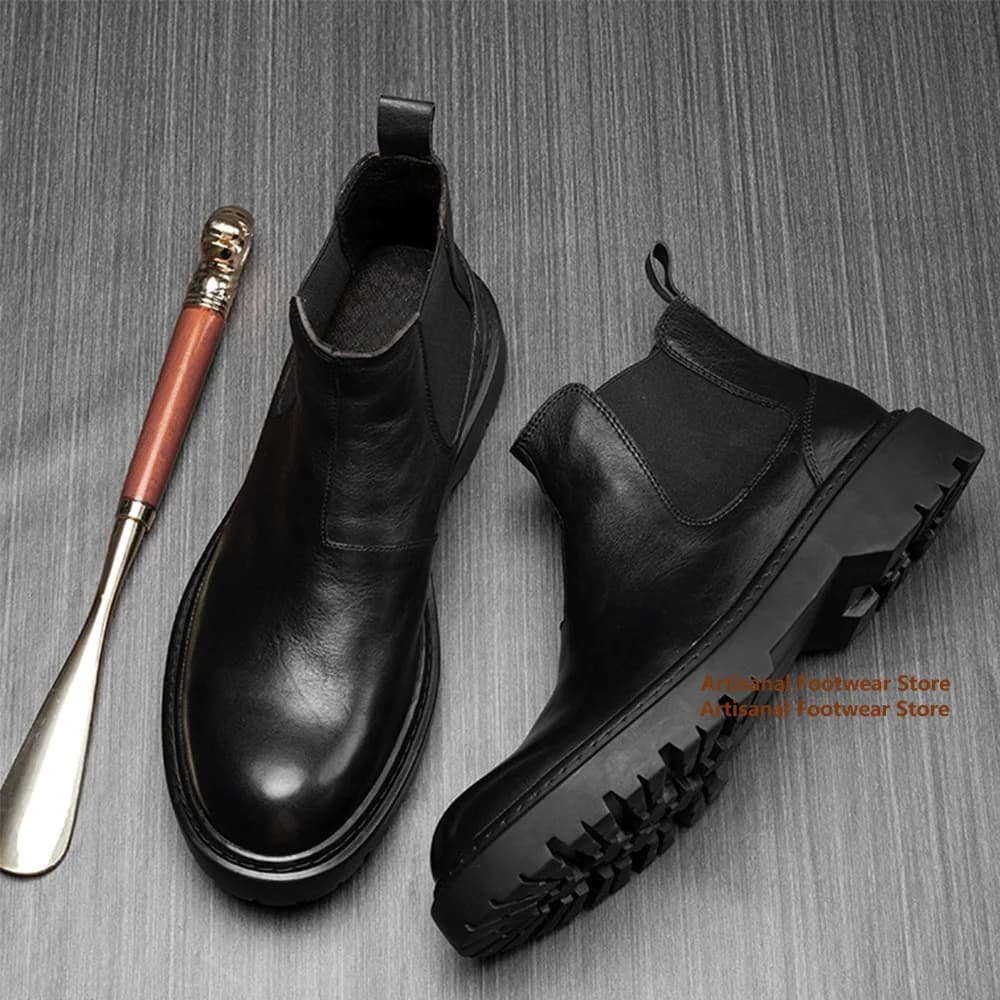 Stivali Chelsea con suola spessa Stivali da uomo con fascia elastica in pelle nera Stivali da uomo alti stile britannico Scarpe da uomo fatte a mano alla moda