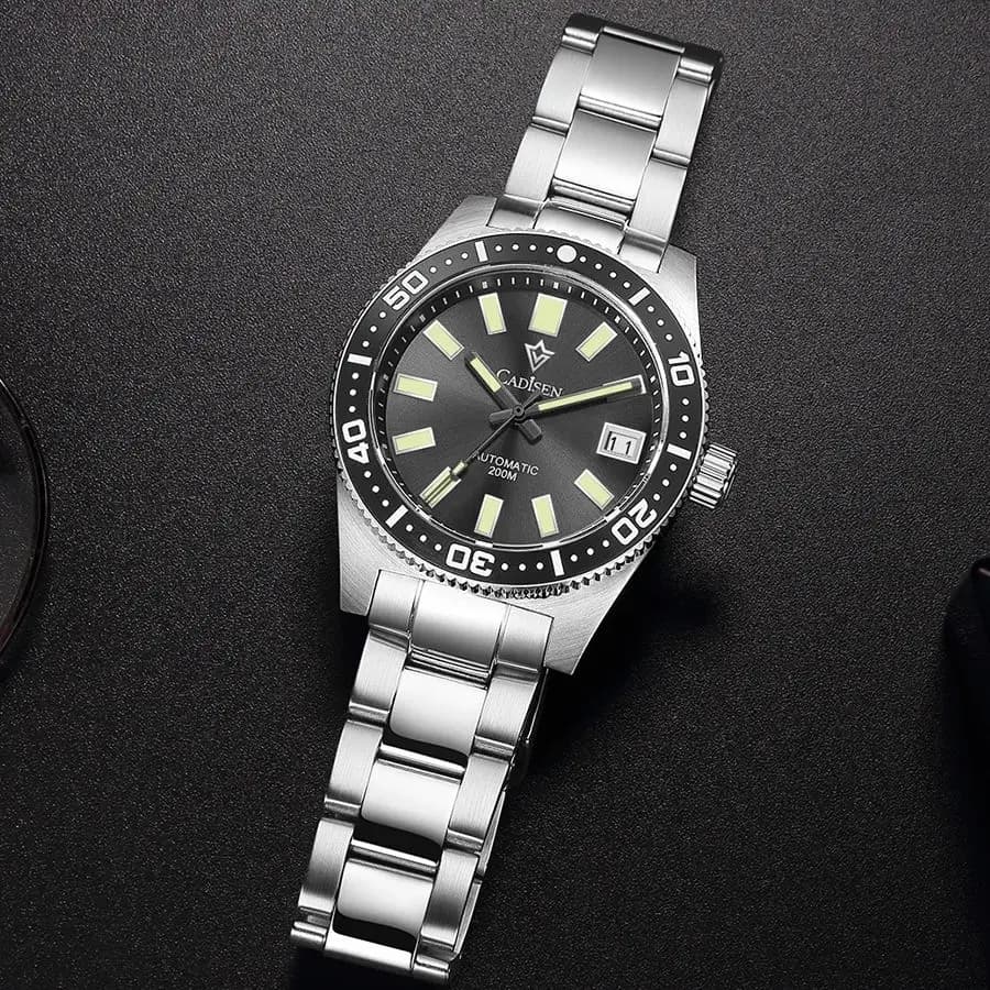 CADISEN Diver Orologio da uomo Giappone NH35A Meccanico automatico Vetro zaffiro Luminoso 200M Gomma impermeabile 38mm Orologio da polso da uomo