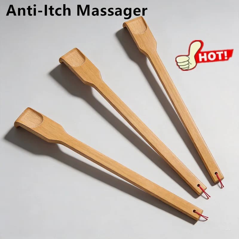 Anti-prurite bamboo back massager for elderly people, comfortable tool for health care and body scratching for older people