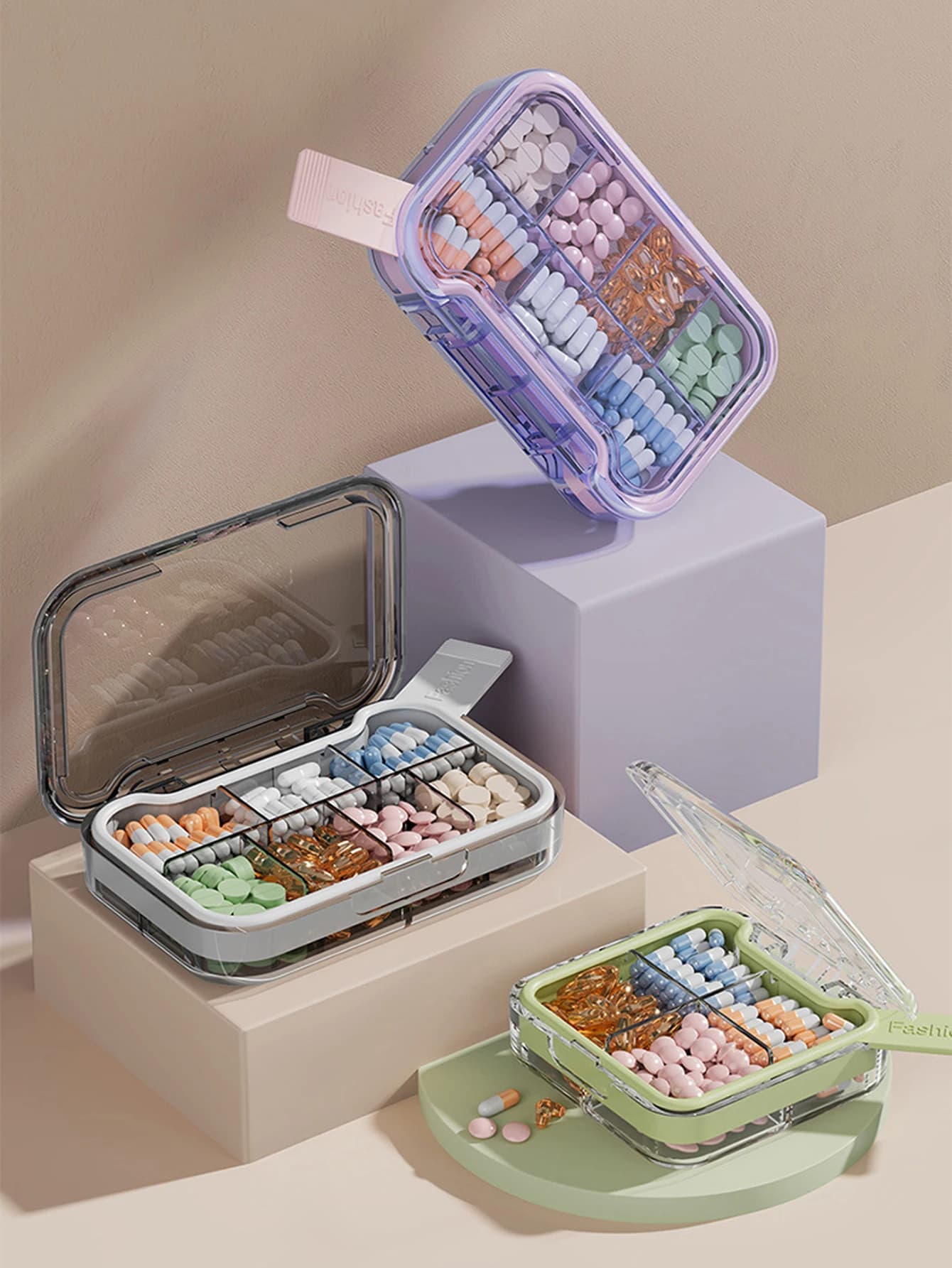 Portapillole Settimanale Mini Portatile a 4/7 Scomparti, Organizzatore per Vitamine e Medicinali, Contenitore Sigillato per Compresse da Viaggio