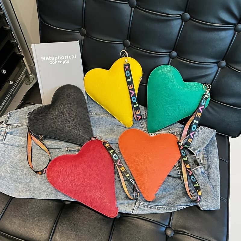 New mini heart-shaped bag for daily commuting and appointments, custom wallet for lipsticks, small fashion bag, jewelry accessory, mobile bag, Valentine's Day gift