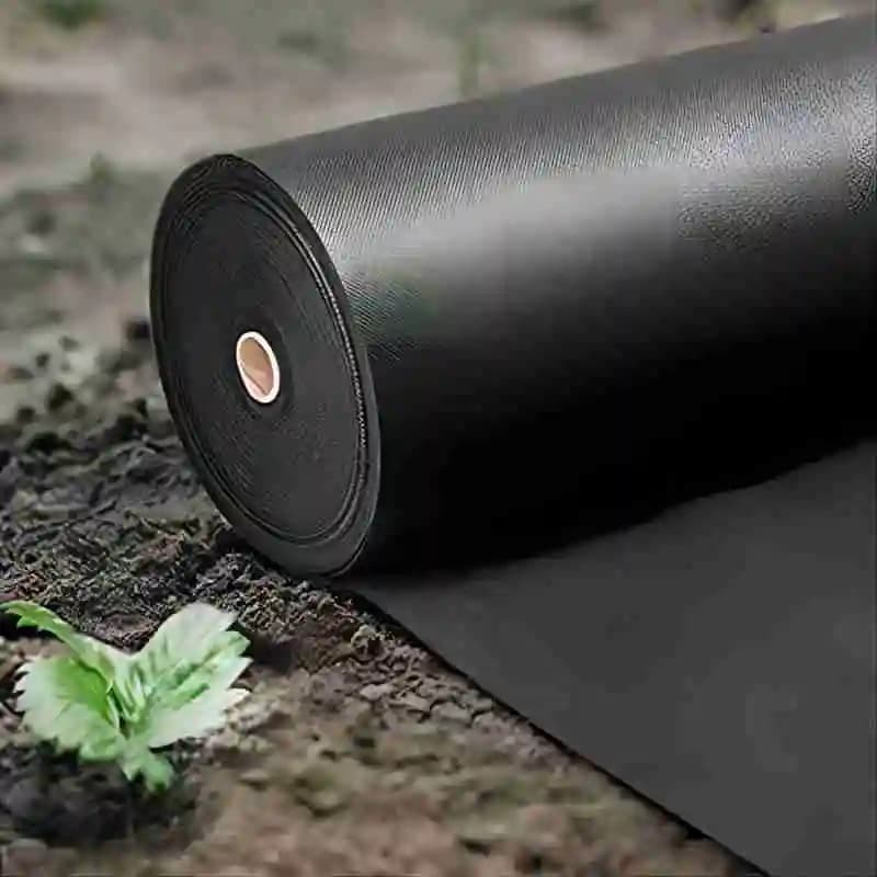 Barrier for weeds in landscaped garden fabric Gardening Mat for durable driveway Ground cover in polypropylene raised beds for flowers and vegetables L
