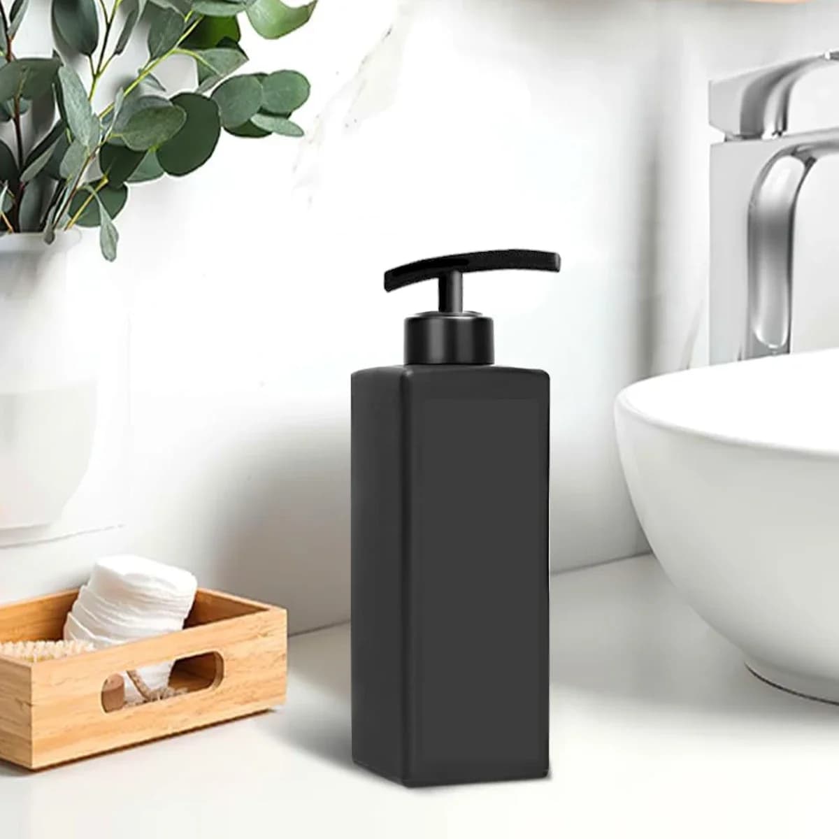 Dispenser di sapone liquido in acciaio inossidabile 304 nero opaco Dispenser di sapone liquido di design quadrato per bagno