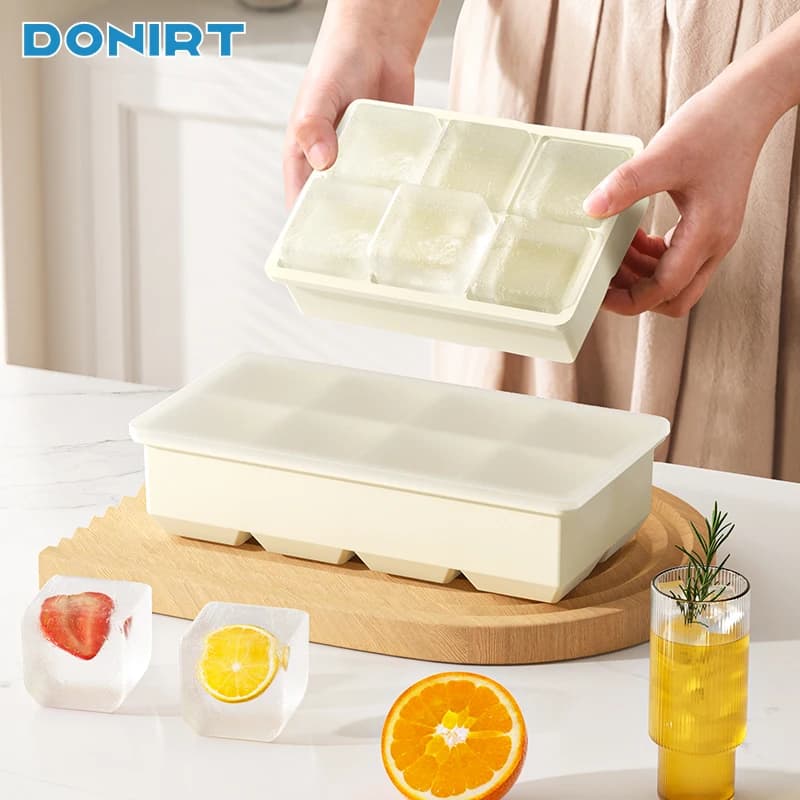 Stampo per Cubetti di Ghiaccio con Coperchio a 4/6/8/15 Scomparti Grandi, in Silicone Alimentare Flessibile, per Congelatore, Bevande Fai-da-Te