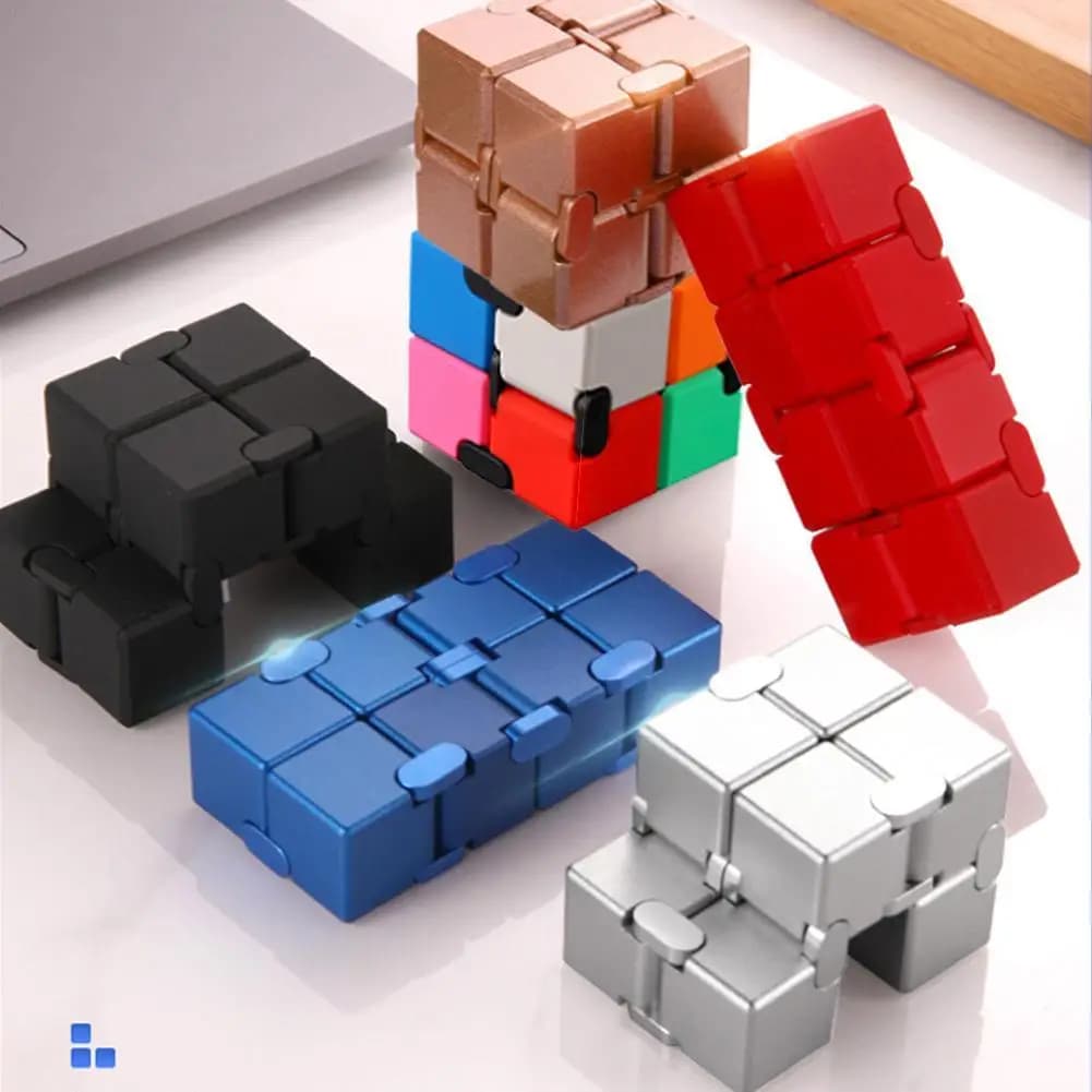 Cubo magico Giocattolo antistress Cubo infinito Giocattoli educativi portatili Decomprimere Giocattoli relax per bambini Giocattoli rilassanti per adulti