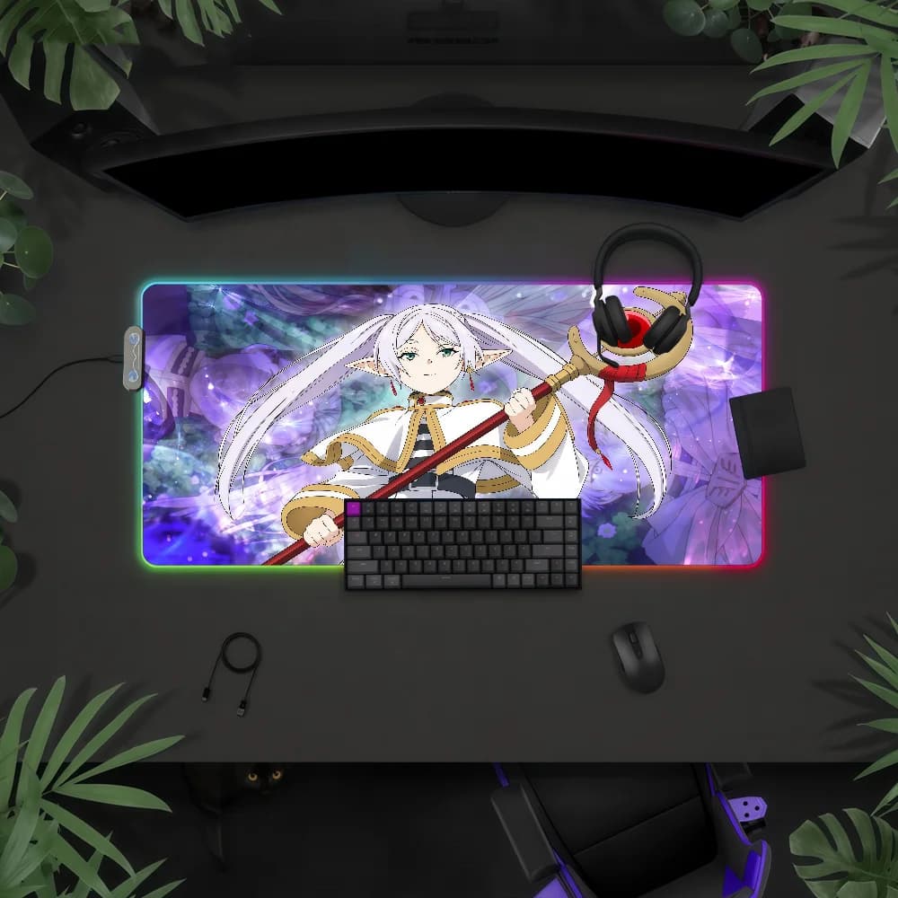 Tappetino per mouse RGB LED antiscivolo, tappetino da scrivania in gomma, accessori da gaming, grande XXL, tappeto per tastiera da ufficio, Frieren Beyond