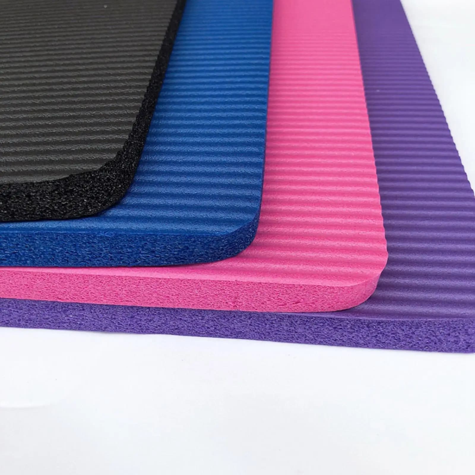 Pads for Yoga in Rubber Mirror Anti-slip, Folding Mat Portable for Gym and Home Fitness
