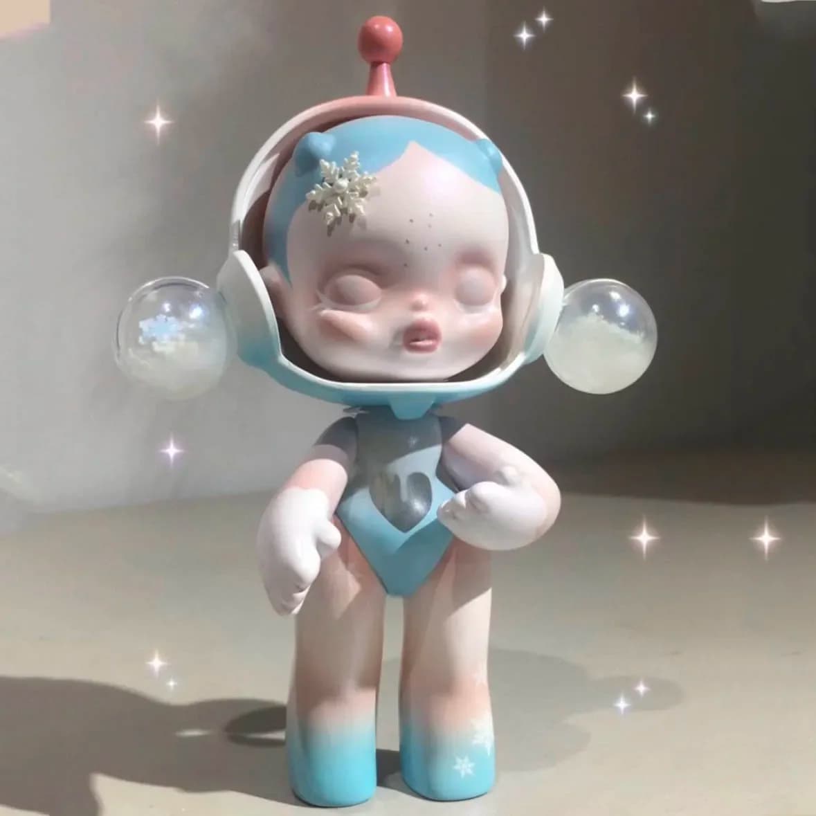 POP MART Skullpanda Bright Snow Series Blind Box Anime Action Figure Guess Bag Ornamento Figurine Modello di bambole da tavolo
