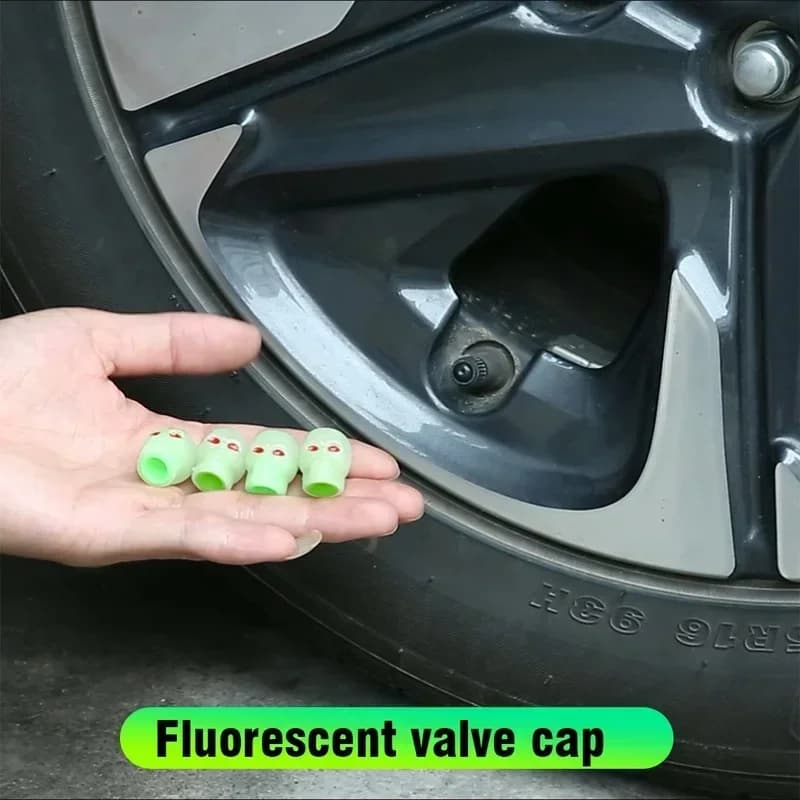 4 pezzi Tappi valvola luminosi a forma di teschio per pneumatici auto, veicoli elettrici e moto