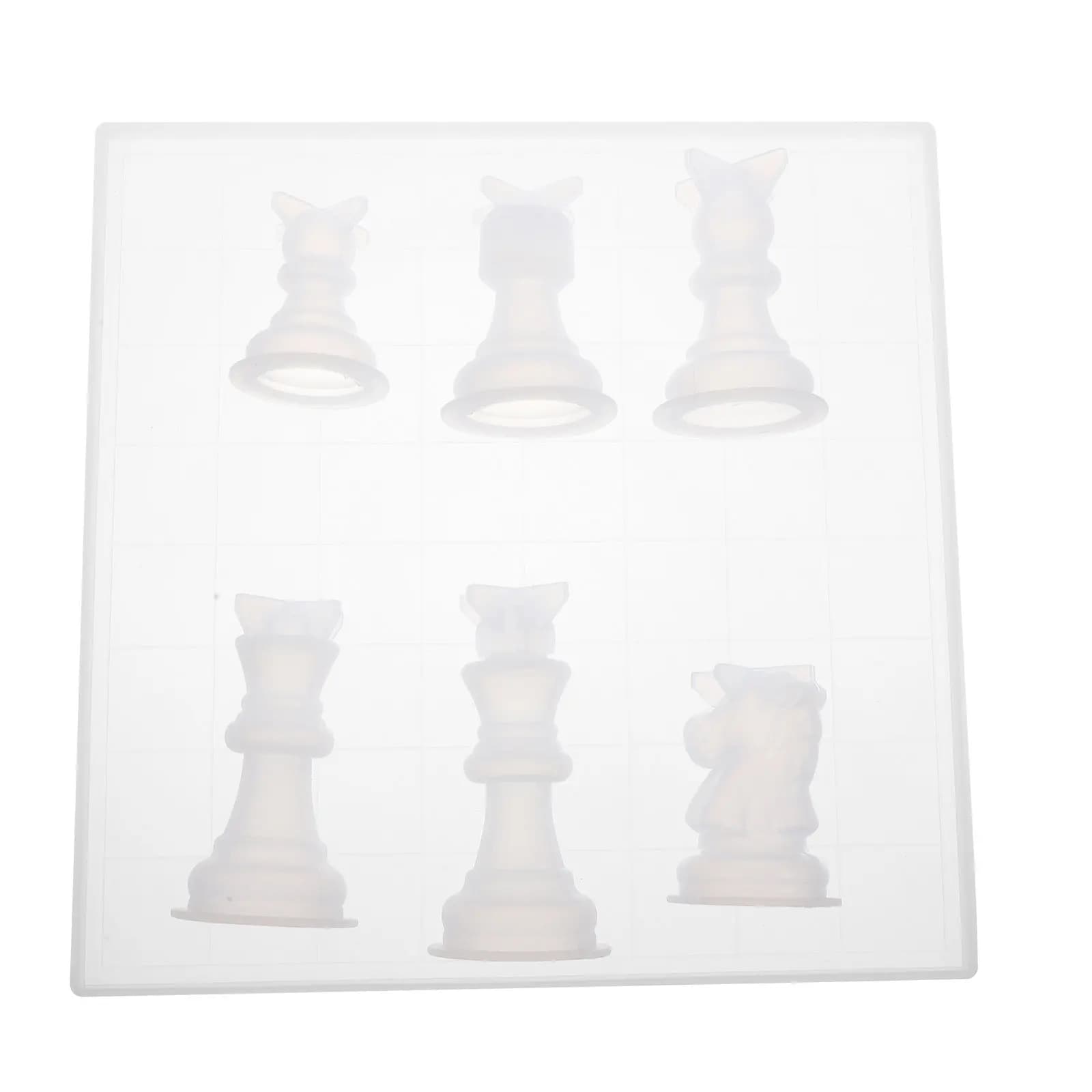 Set di Stampi in Silicone per Scacchi, Pezzi 3D e Scacchiera a Grandezza Naturale, Stampi per Colata Fai-da-Te in Resina Epossidica, per Creazioni Artigianali e Divertimento in Famiglia