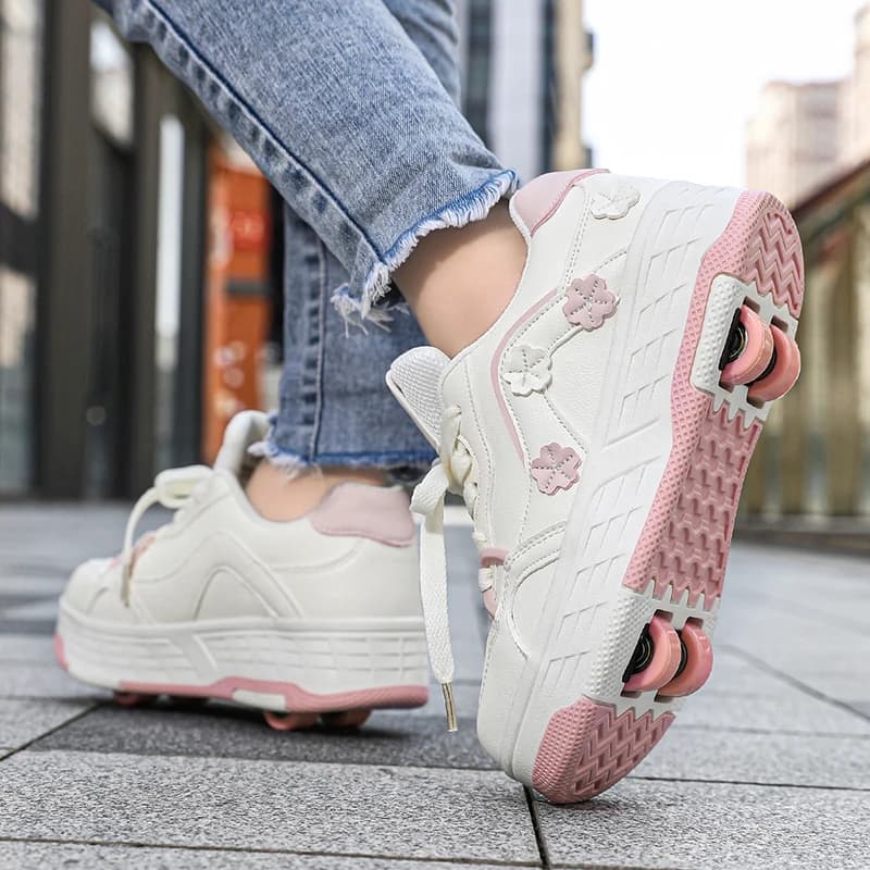 New Cool and Detachable Automatic Four Wheel Roller Skating Shoes for Girls, High Beauty Skating Shoes for Boys