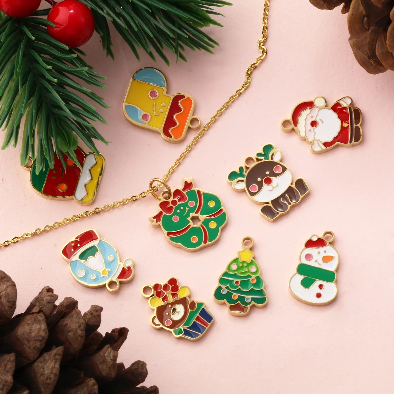 1 pezzo di smalto colorato albero di Natale pendenti con sfera di cristallo placcato oro in acciaio inossidabile 304 ciondoli natalizi risultati dei gioielli