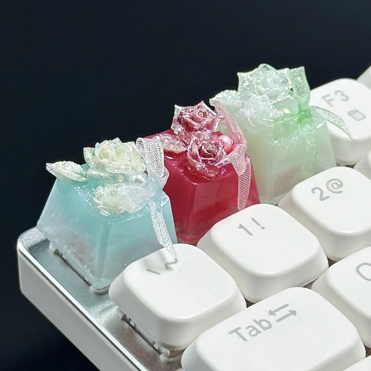Keycap personalizzati in resina trasparente con fiori per tastiera meccanica a stelo incrociato