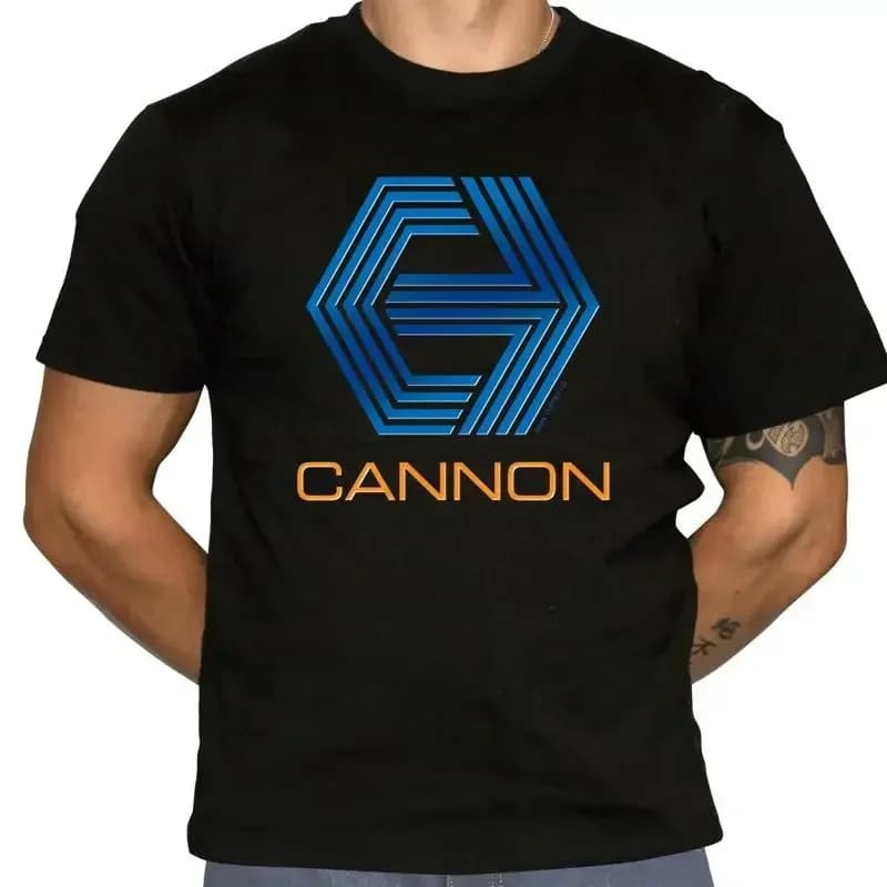 Maglietta con logo del Cannon Group, azienda cinematografica fuori funzionamento