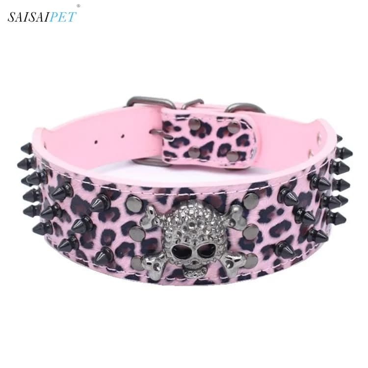 Collare per animali domestici Rivetti anti-morso Collare per cani Rivetti con teschio in pelle di medie dimensioni Collo decorativo per cani