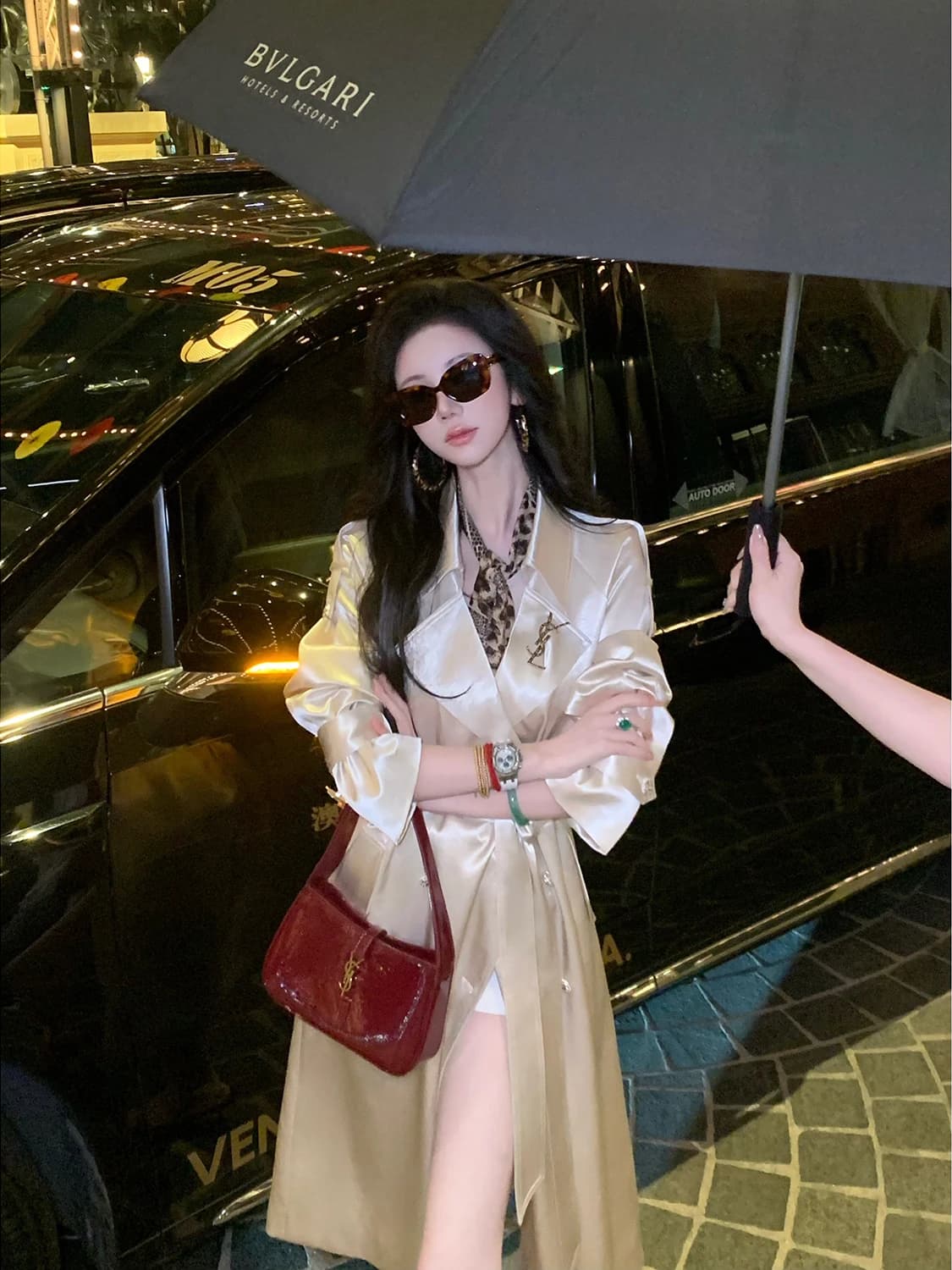 Giacca di Lusso in Velluto a Maniche Lunghe per Donna Syqiao, Stile Elegante con Chiusura a Doppio Bottone, Cappotto di Media Lunghezza per Uso Casual Femminile