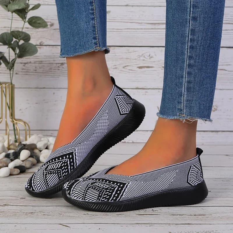 ZOKI Mocassini a righe alla moda Scarpe da donna estive Slip-on in maglia traspirante Scarpe da ginnastica con fondo morbido antiscivolo Comfort da donna