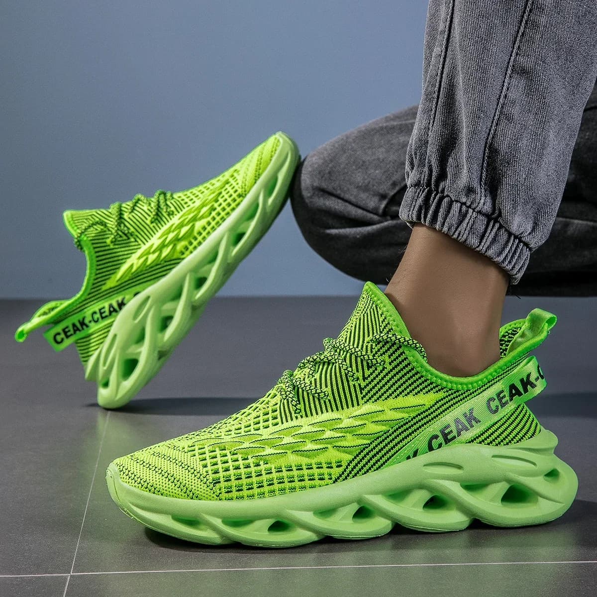 Sneakers da uomo scarpe da Jogging da corsa Sneakers Casual da uomo scarpe da esterno in rete traspirante scarpe sportive da uomo con assorbimento degli urti leggero