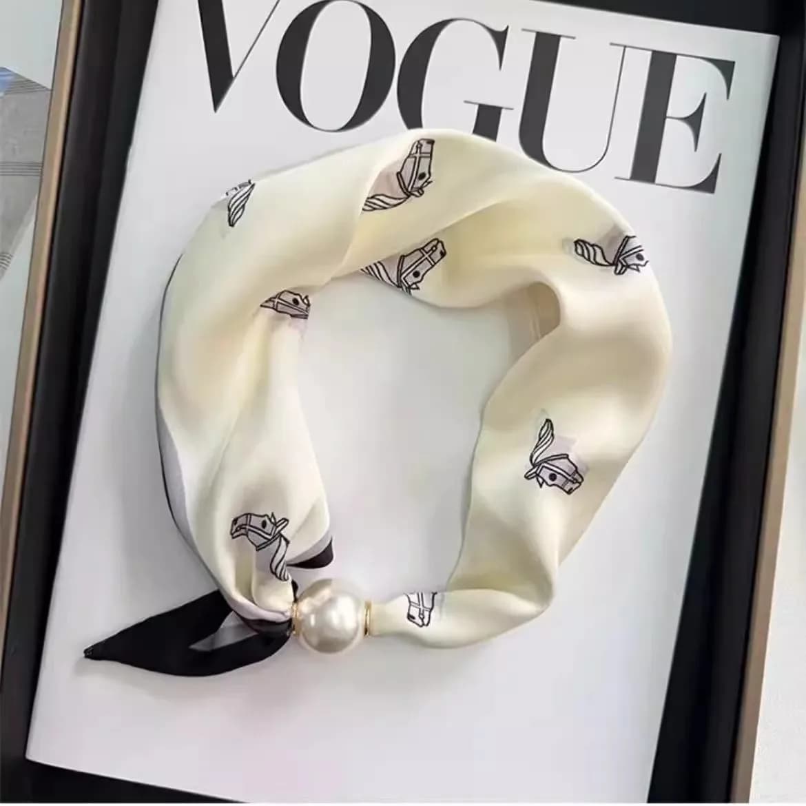 Spring Summer Small Square Scarf Magnetic Pearl Buckle Lazy Neck Scarf for Women Neck Protector Clavicle Chain Neck Wrap