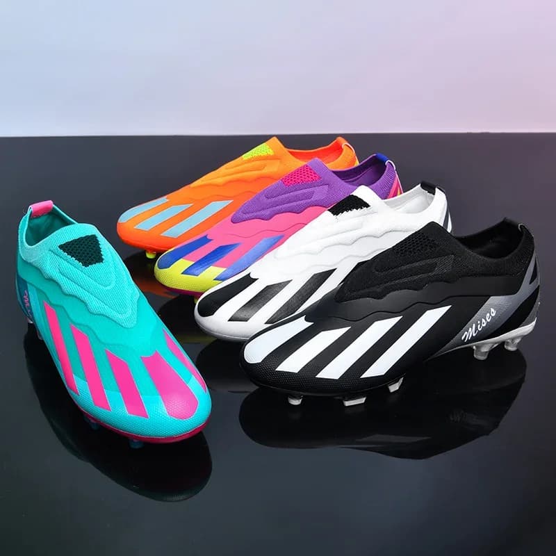 Nuovi uomini scarpe da calcio all'aperto tacchetti scarpe da calcio punte lunghe FG ragazzi antiscivolo allenamento sportivo traspirante partita confortevole