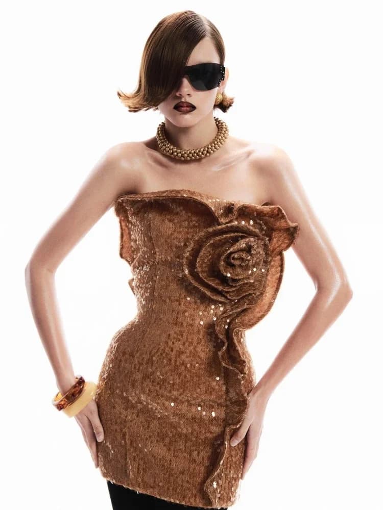 Mini abito sexy con paillettes floreali con volant senza spalline Abito da donna di lusso con paillettes marroni senza maniche Abiti slim senza schienale Celebrity Party Club