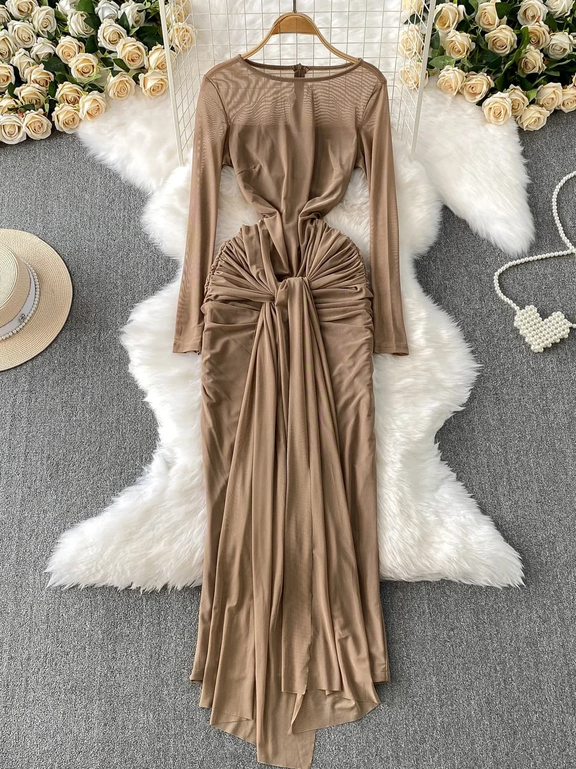 Elegante Abito a Maniche Lunghe con Inserti in Rete, Scollo Rotondo Sexy, Stile Dea, con Cintura, Effetto Snellente, Gonna Plissettata Avvolgente, Stile Coreano
