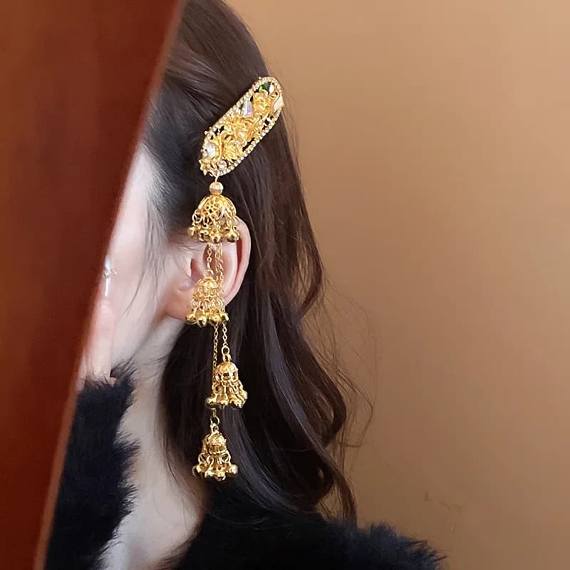 Fermaglio per capelli a becco d'anatra di alta gamma, stile etnico, con fiore di diamanti e nappa a campana, accessorio per capelli alla moda ed elegante per donna