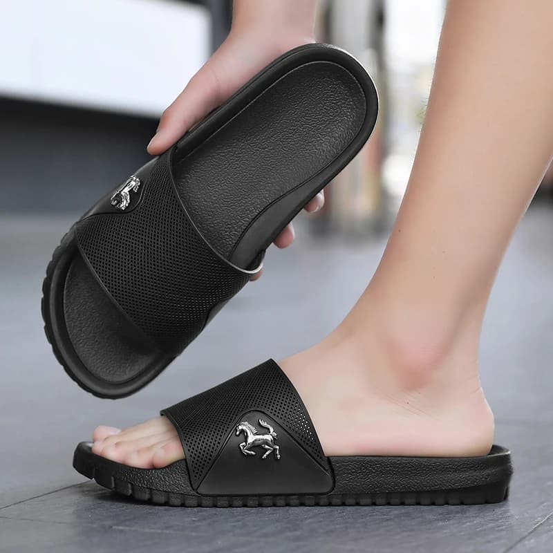 Personalized Slippers for Men, New Summer Style, Non-Slip, Indoor, Large Size, High-End, Fashionable Slip-On Slippers
