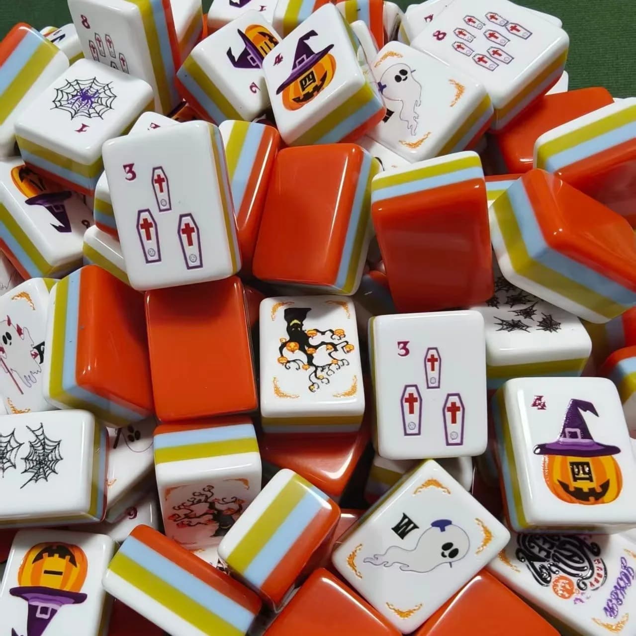 Halloween Themed American Mahjong Set 160Pcs Acrylic Mahjong Tiles Original Ghost Pumpkin Spider Web Pattern Board Game Holiday