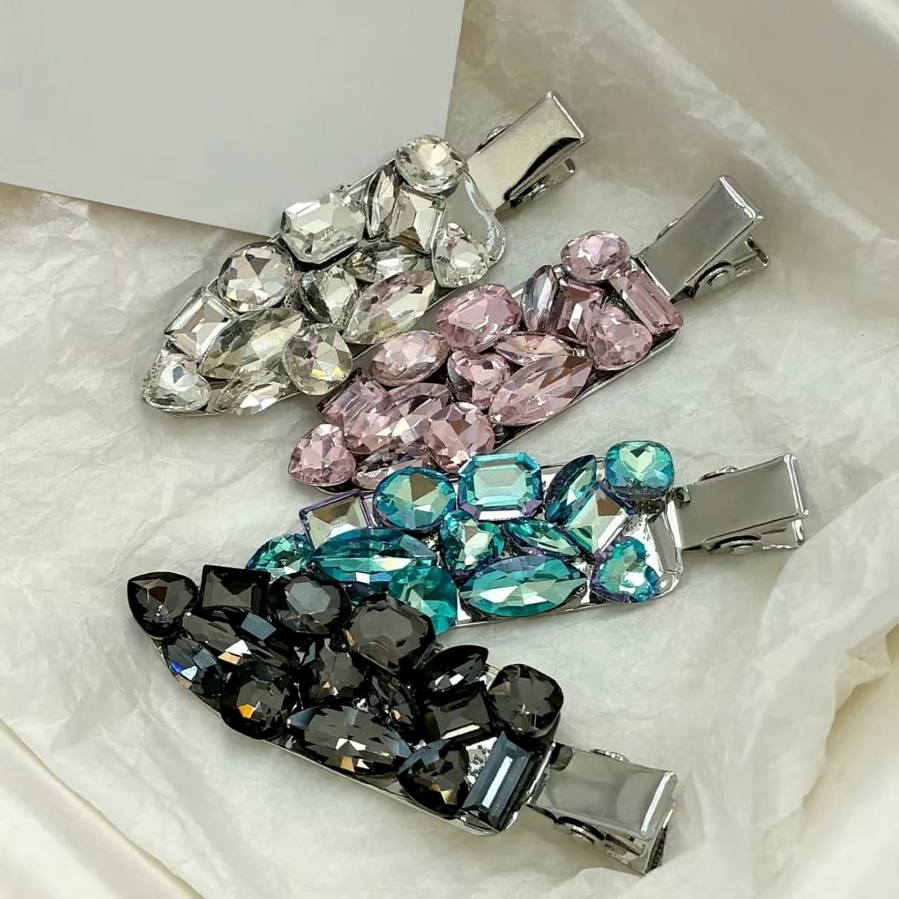 Clip per Capelli Super Brillante Senza Cuciture~ Stile Coreano con Strass, Clip per Frangia per Ragazze, Elegante Fermaglio per Fronte, Accessorio per Capelli