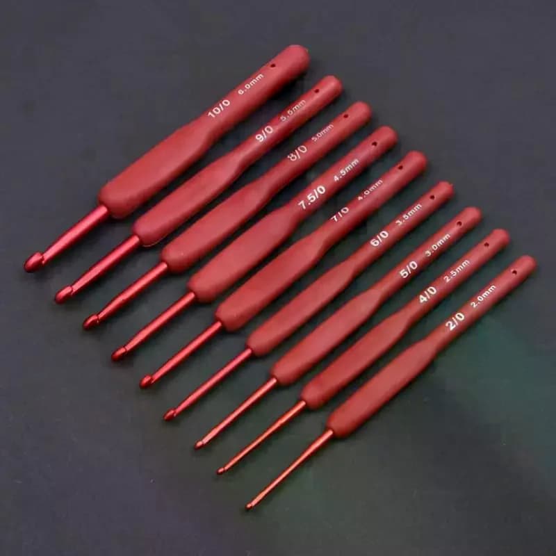 Maniglia ergonomica per uncinetto rosso da 9 pezzi per mani artrite Ferri da maglia extra lunghi per principianti e filo all'uncinetto