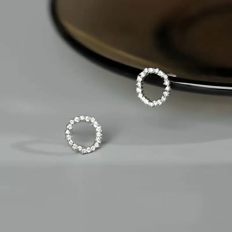 Simpatici orecchini a bottone con cerchi scavati in zirconi cubici in argento sterling 925 lucidi per regali di gioielli penetranti con geometria coreana per donne e ragazze