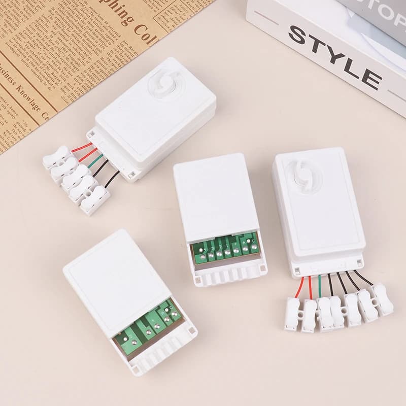 2025 Nuovo LED String Dimmer EK-04 Manopola a 8 funzioni a 2/4 vie/Tipo senza saldatura Tipo di pulsante Scatola controller di regolazione della luce