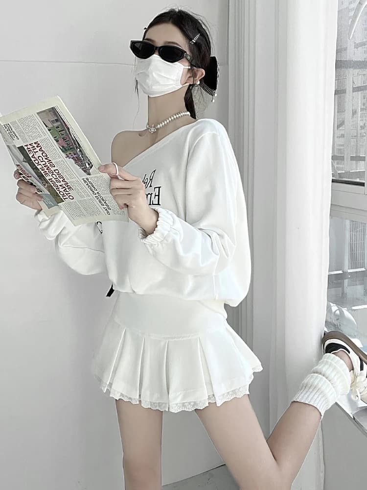 Korean Style Embroidered Lace Trim Skirt Sporty Pleated Design Lengthening Legs Effect Pure Color Other Material Short S...