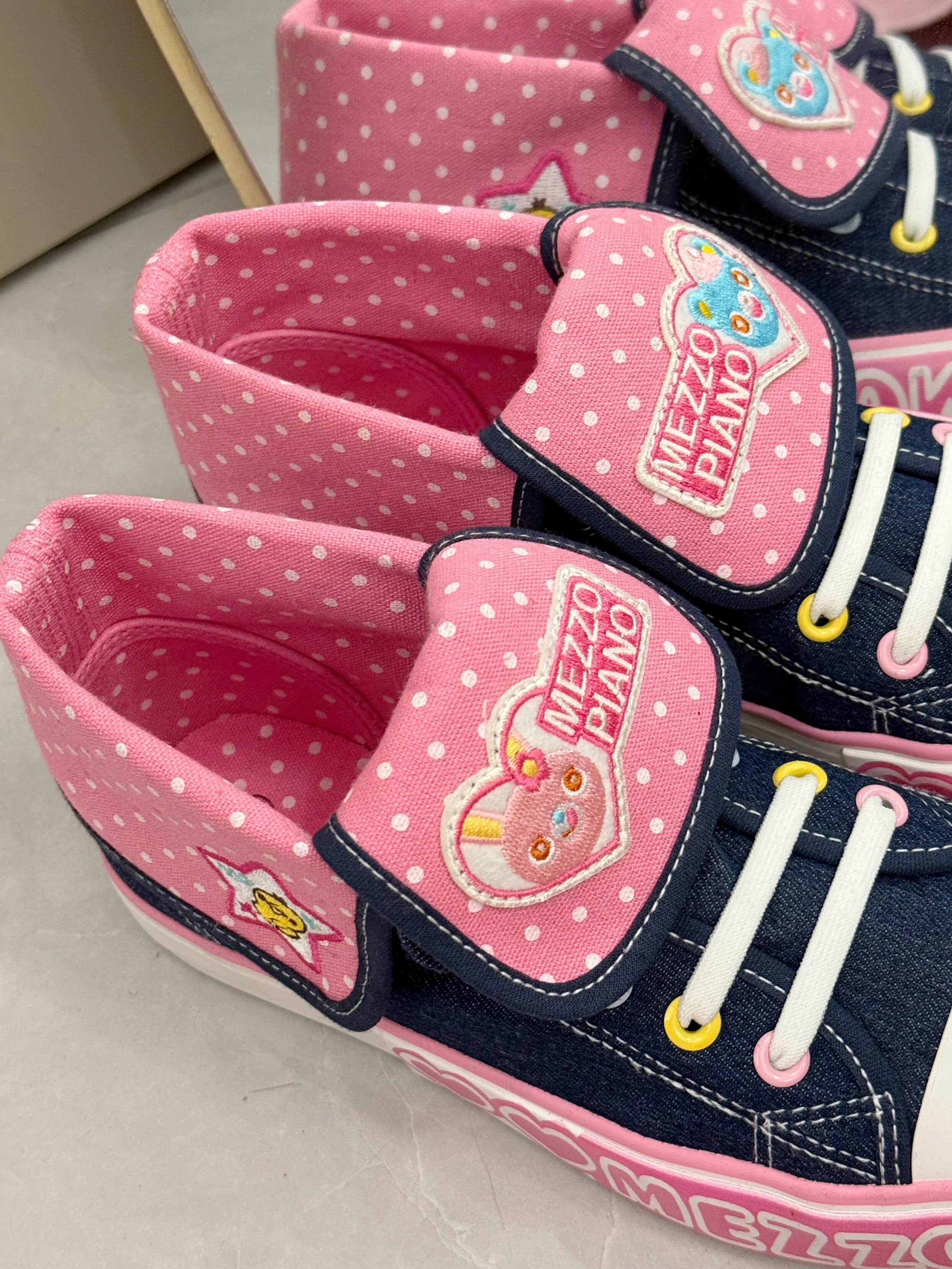 Scarpe basse da donna in tela denim rosse con rose giapponesi, stile medievale, casual e versatili, per studentesse
