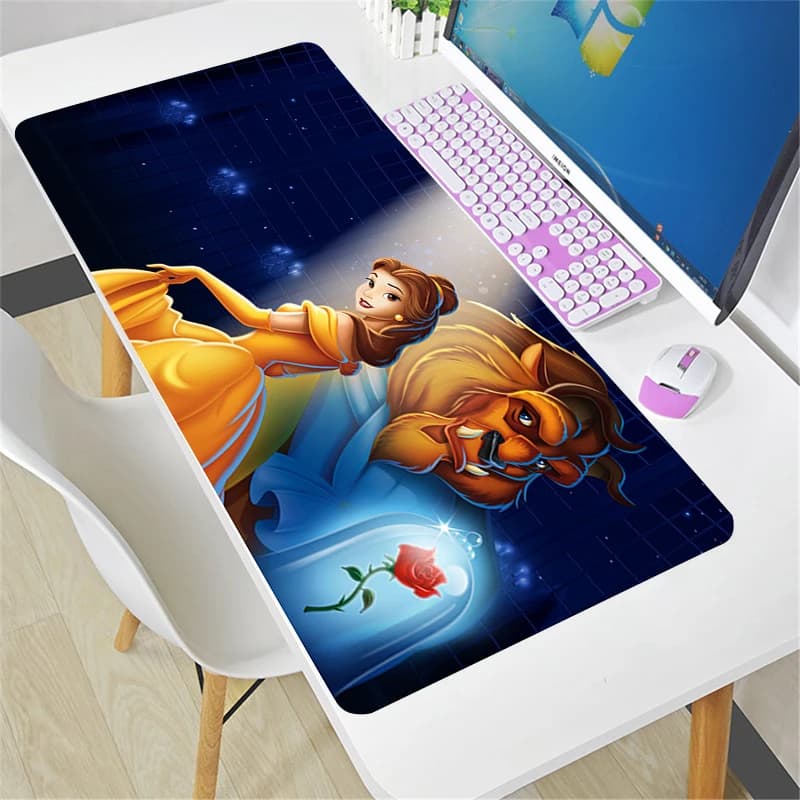 Accessori da gioco Tappetino per mouse Laptop B-beauty And The B-beast Gamer Desktop Mousepad PC Kawaii Anime Tastiera Tappetino da scrivania Cartoon