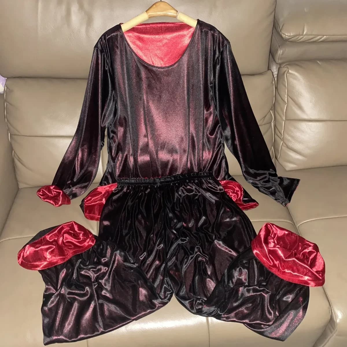 Men Sexy Double Layered Silky Touch Glossy Ice Silk Satin Pajamas 2 pieces Set Women Elastic Soft Loose Top Pants Homewear