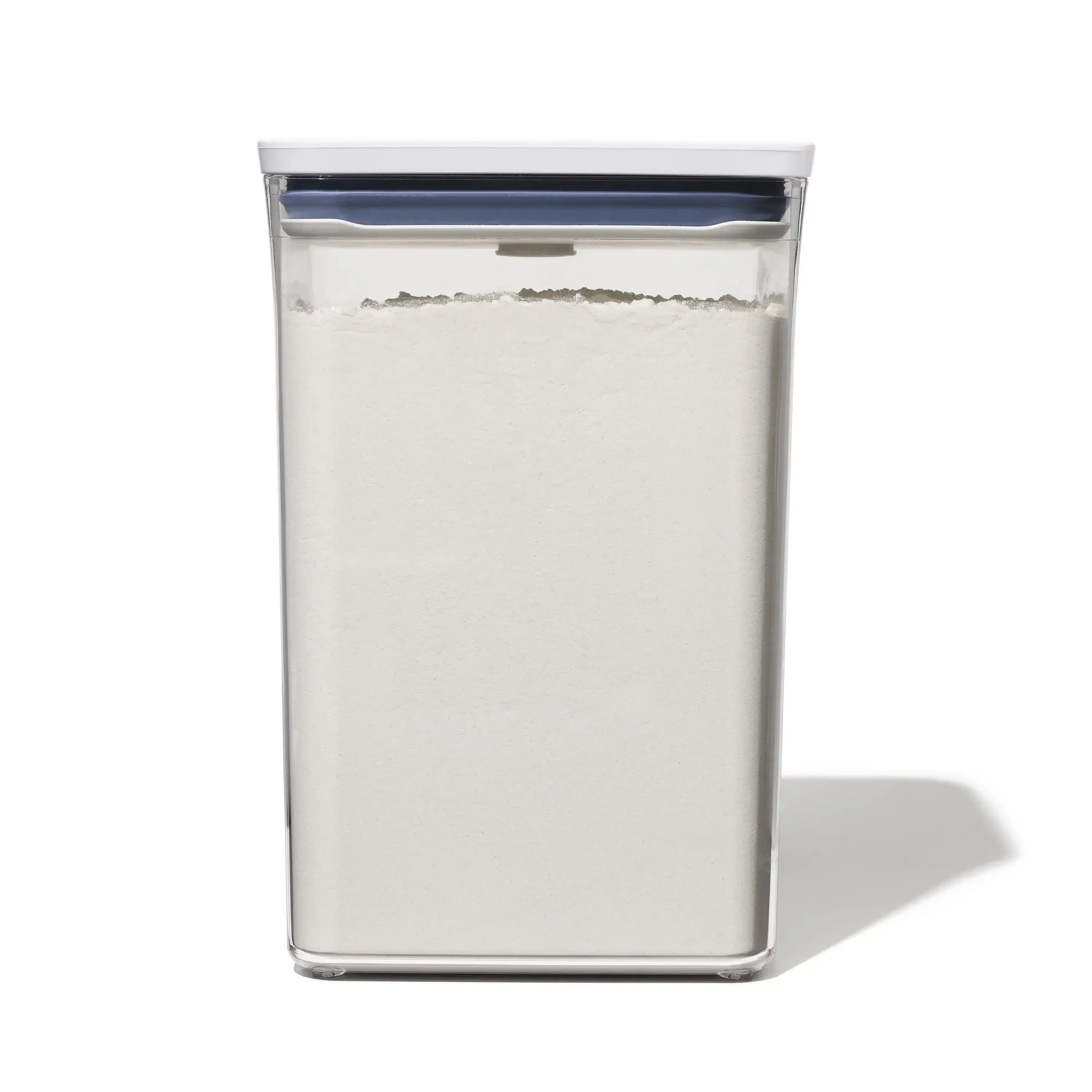 Container 4.4-Qt Medium Big Square Food Storage Container, White