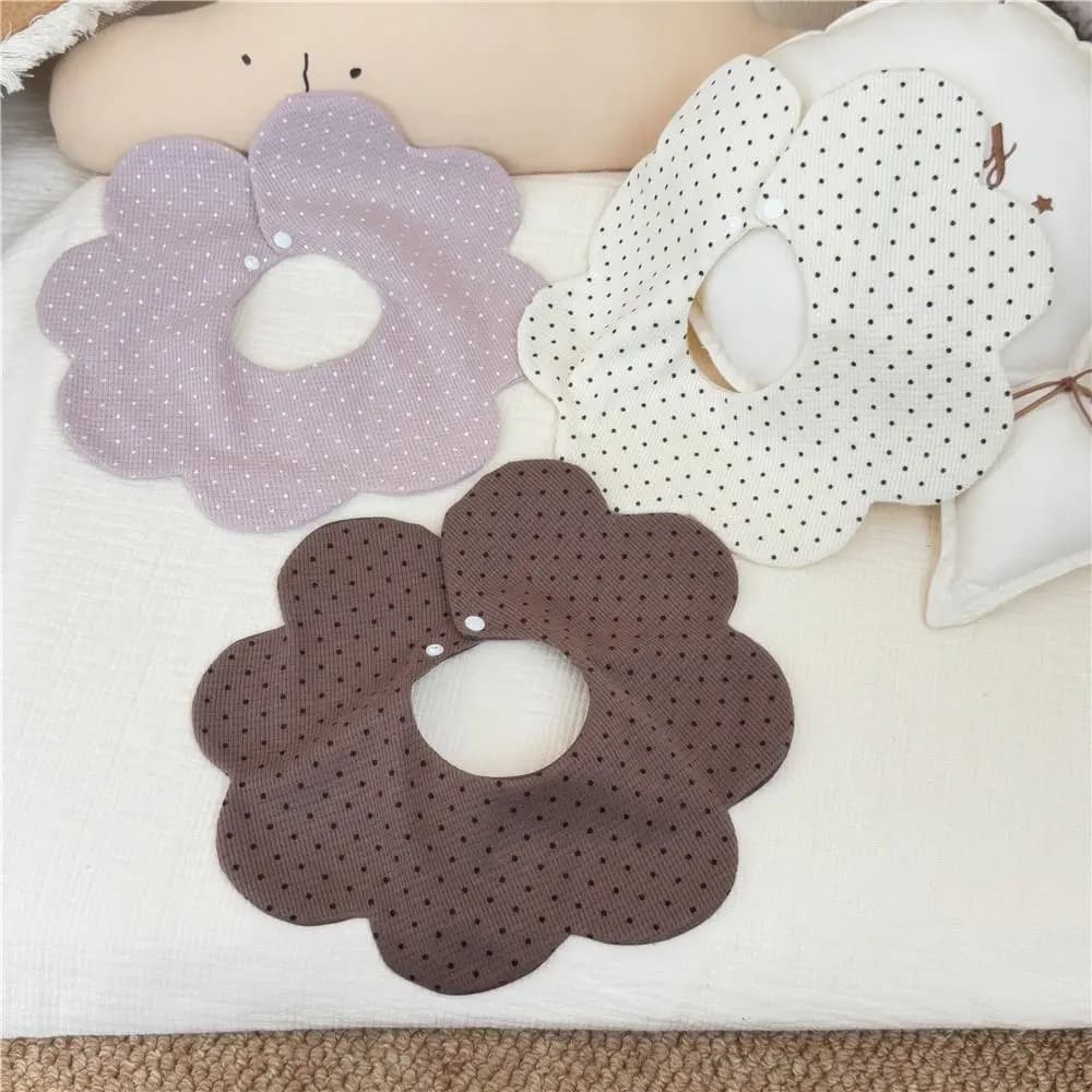 Reversible Cartoon Baby Feeding Bib Cotton Two-sided Usable Baby Drool Bib Skin-friendly Absorbent Teething Bib Toddler Feeding
