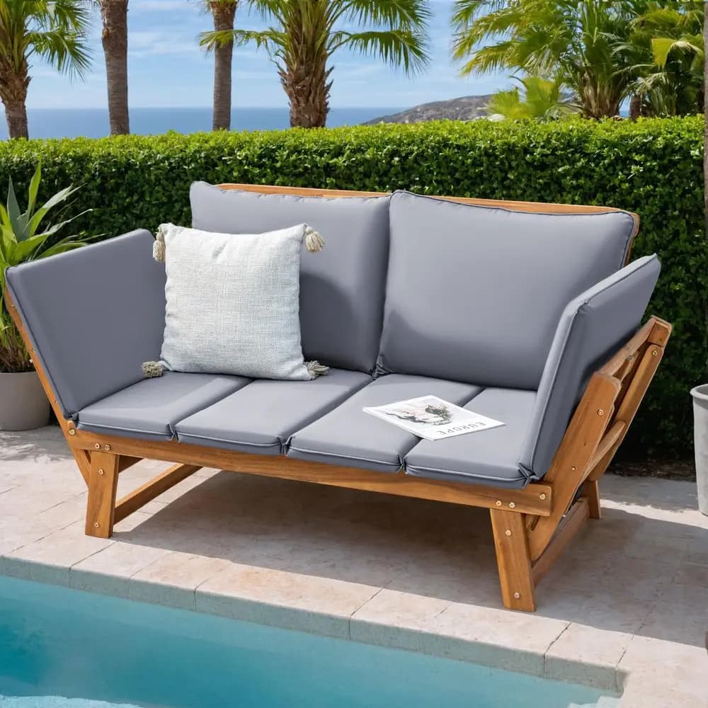 Divano letto convertibile da esterno con braccioli regolabili, lettino da giorno in legno di acacia con cuscino e guanciale, chaise longue pieghevole