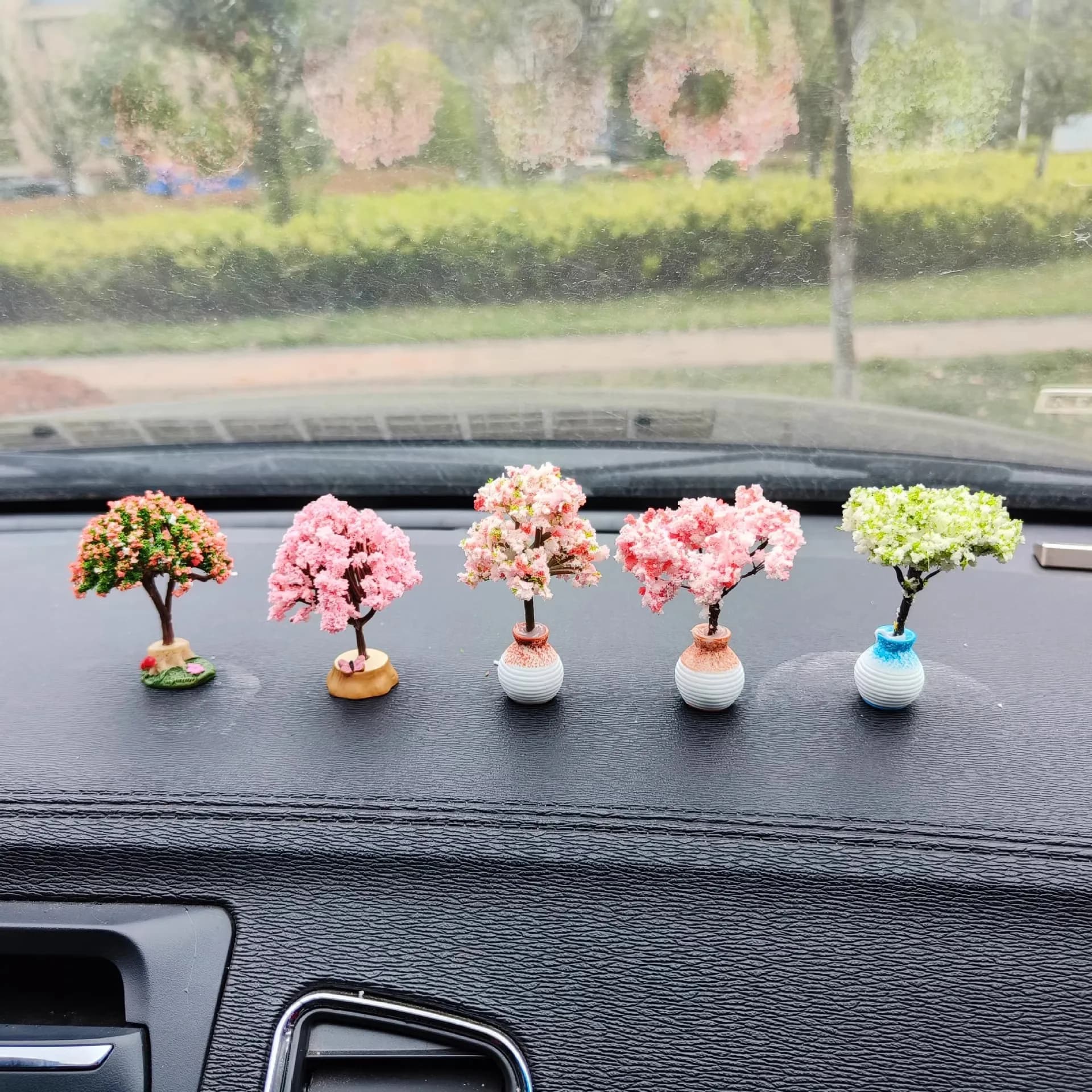 Miniature succulent artificial plants for decorations on the dashboard - Car interior accessories for small pot trees for micro garden car