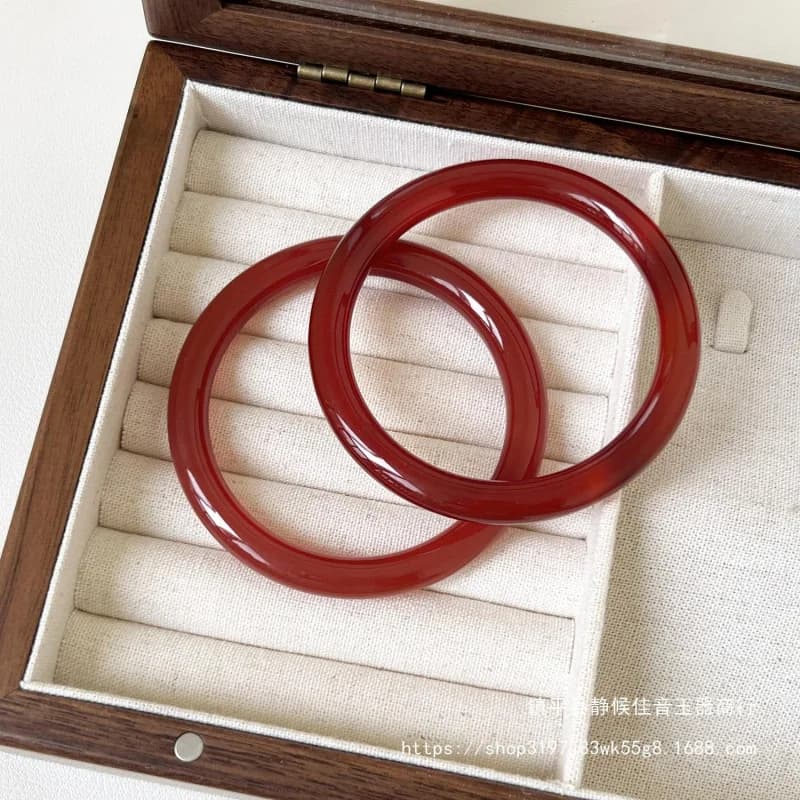 Bracciale Portafortuna in Agata Rossa Naturale per Donne, Regalo Zodiacale, Bracciale Rotondo in Giada Rossa, Vendita all'Ingrosso