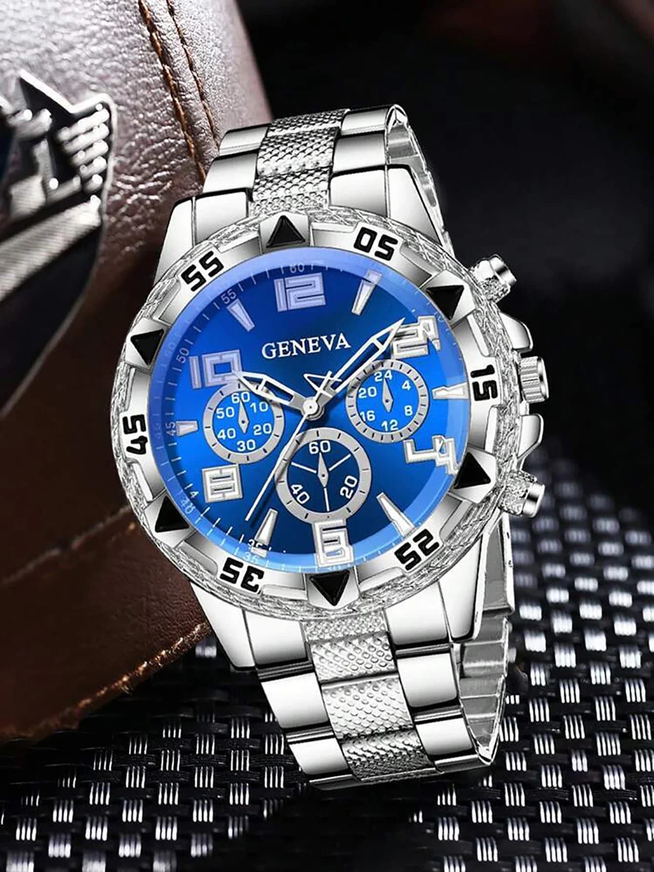 Orologio al quarzo da uomo con bracciale hip hop integrato e collana con croce, idea regalo di compleanno, senza scatola.