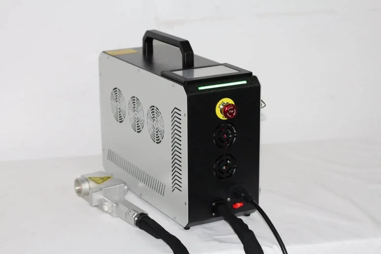 Backpack Handheld 50W 100W Paint Stripping Machine Rust Paint Oil Pulse Machine For Sale