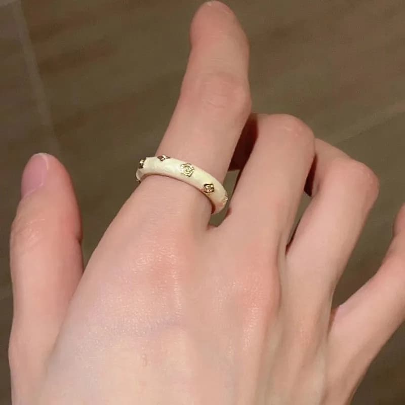 Anello a farfalla in smalto colorato in stile francese per donna, non sbiadito, nicchia, lusso leggero, sensazione di fascia alta, anello aperto, tendenza dei gioielli all'ingrosso