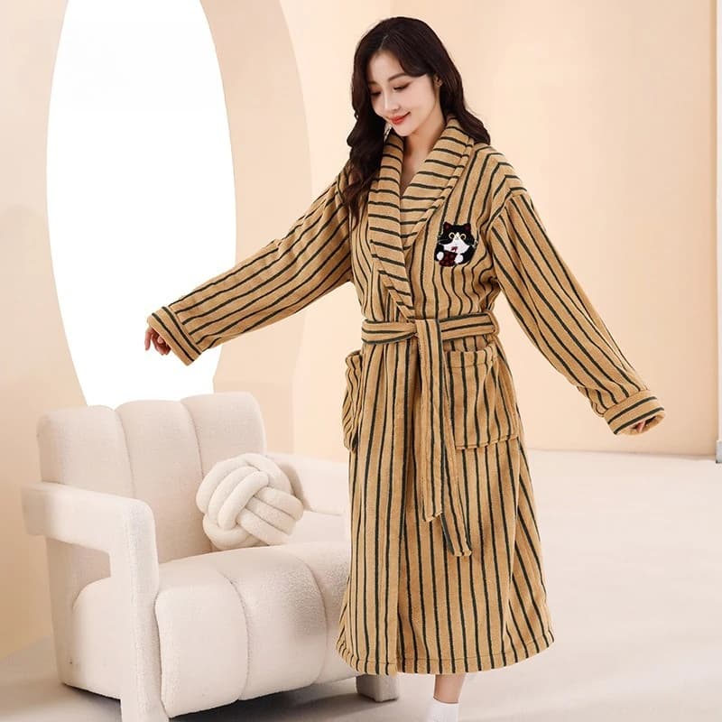 Vestaglia in flanella a righe autunnali e invernali per donna Indumenti da notte per coppie di lusso Accappatoio caldo da uomo Camicia da notte in peluche