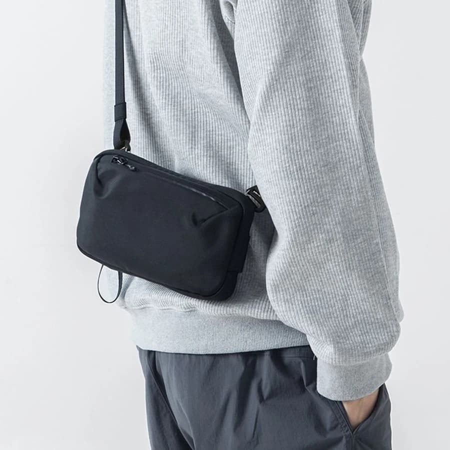 Men Lightweight Crossbody Bag Portable Handbag Water Resistant Storage Pouch Korean Style Travel Single Shoulder Chest Bag