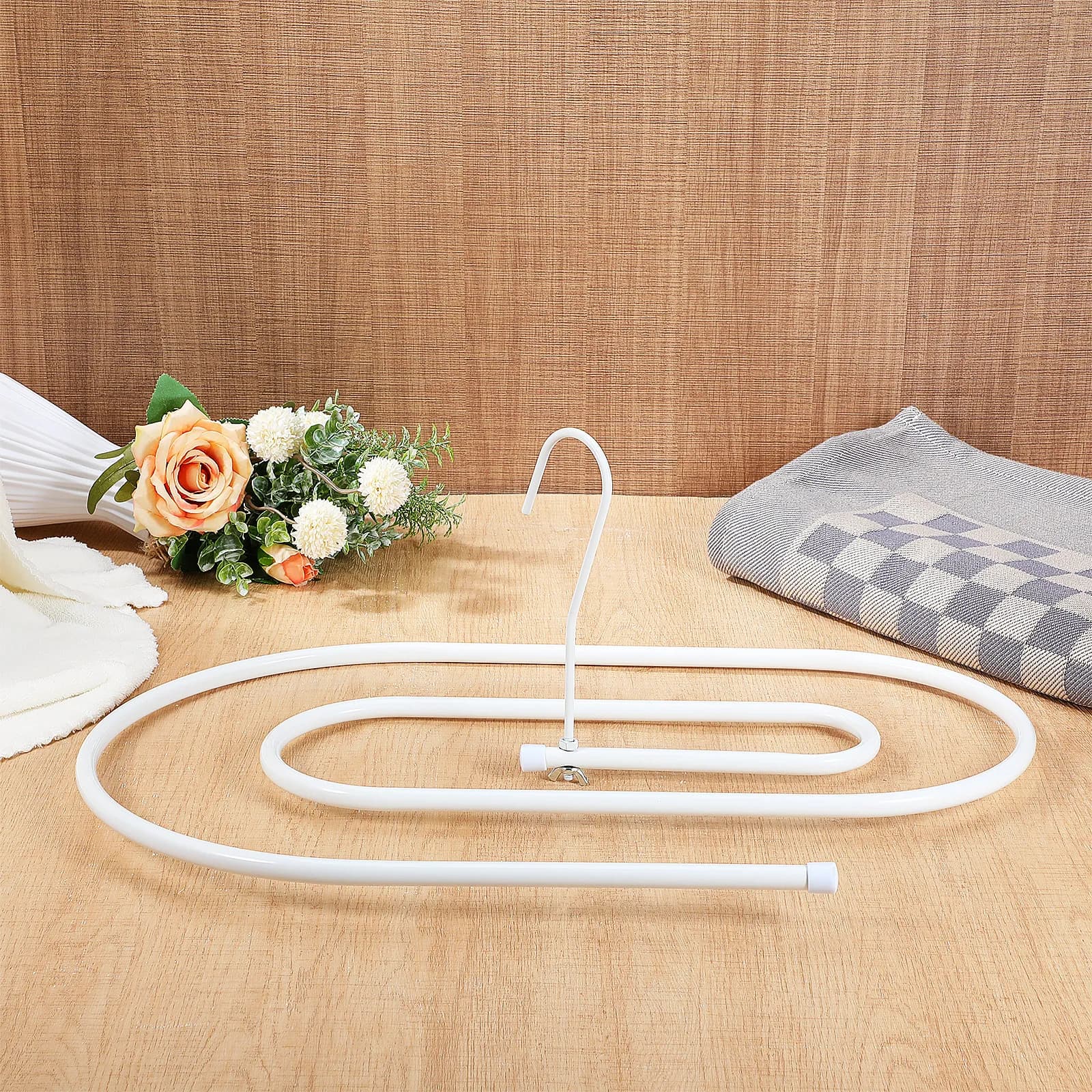 Space Saving Spiral Clothes Drying Rack Heavy Duty Rotating Quilt Blanket Sheet Drying Hanger Laundry Storage Organizer
