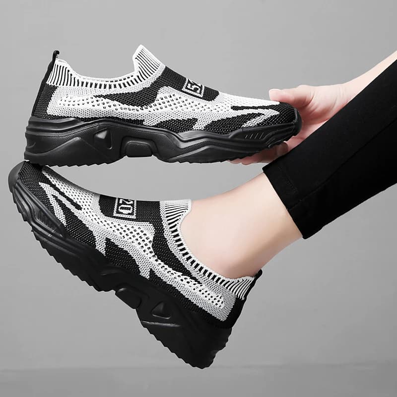 Chunky Sneakers 2026 Women's Casual Shoes Spring And Autumn Air Mesh Breathable Sports Shoes For Women's Soft Sole Running Shoes